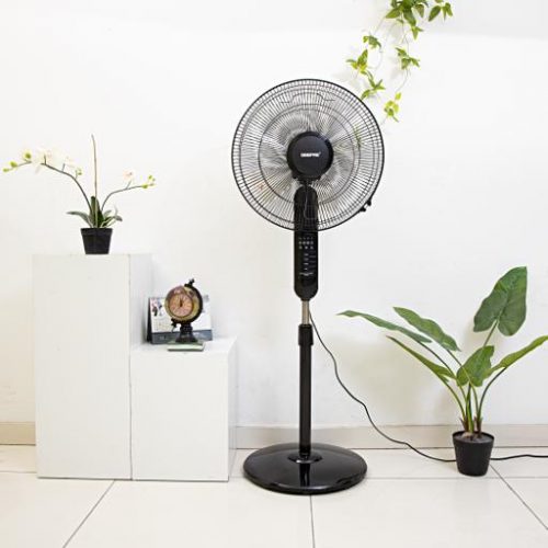 Geepas 16" Stand Fan with Remote Control - Black