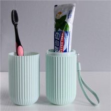 Portable Toothbrush Paste Cap Case Storage, Colors May Vary