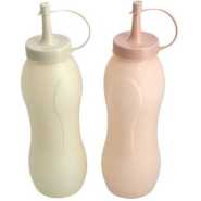 2 Pcs Plastic Squeeze Dispenser Vinegar Oil Tomato Sauce Bottles - Multi-colour