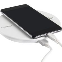 Toshiba Canvio For Smartphones 500GB Phone Backup Device and Charging Station - White