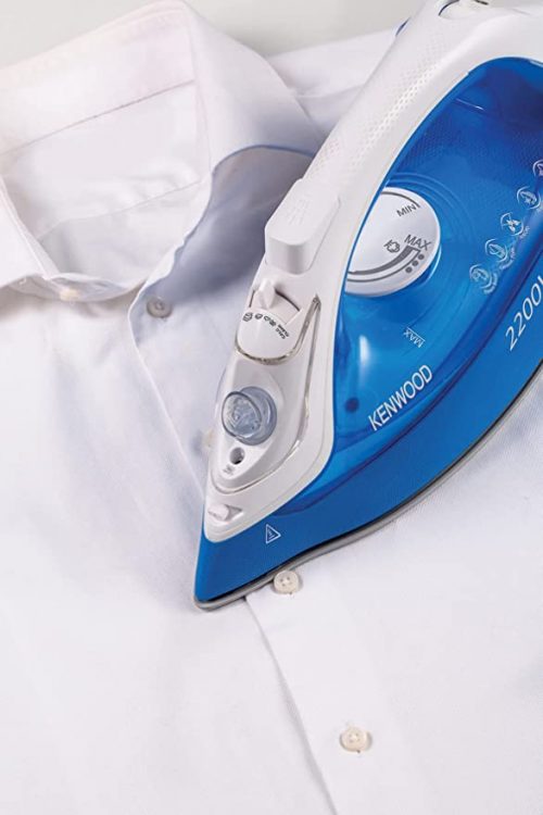 Kenwood Steam Iron 2200W with Ceramic Soleplate, Anti-Drip, Anti-Calc, Self Clean, Continuous Steam, Steam Burst, Spray Function STP60 - White/Blue