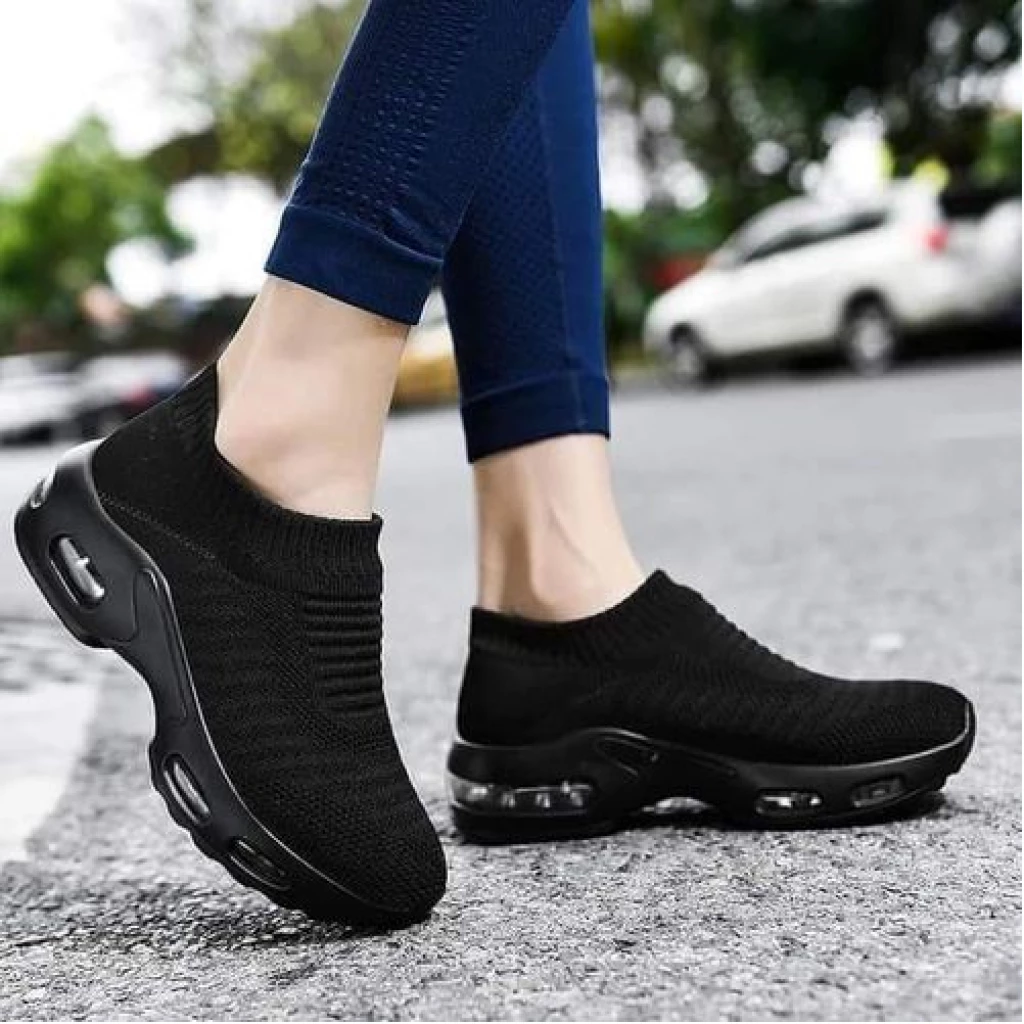 Ladies' Stylish Fashion Sneakers - Black