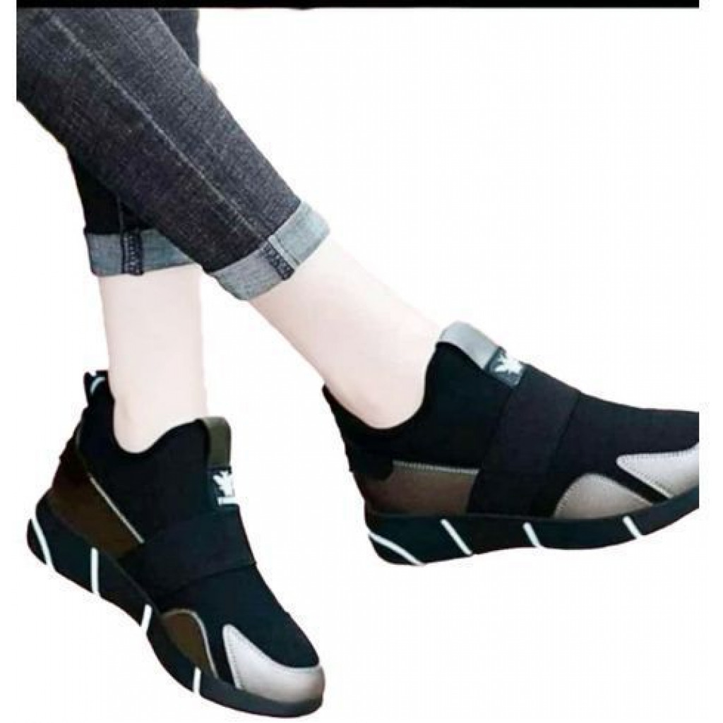 Ladies’ Sneakers – Black, Gold Women's Fashion Sneakers TilyExpress