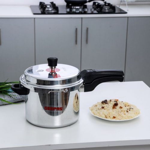 Geepas GPC325 3L Induction Base Pressure Cooker - Silver