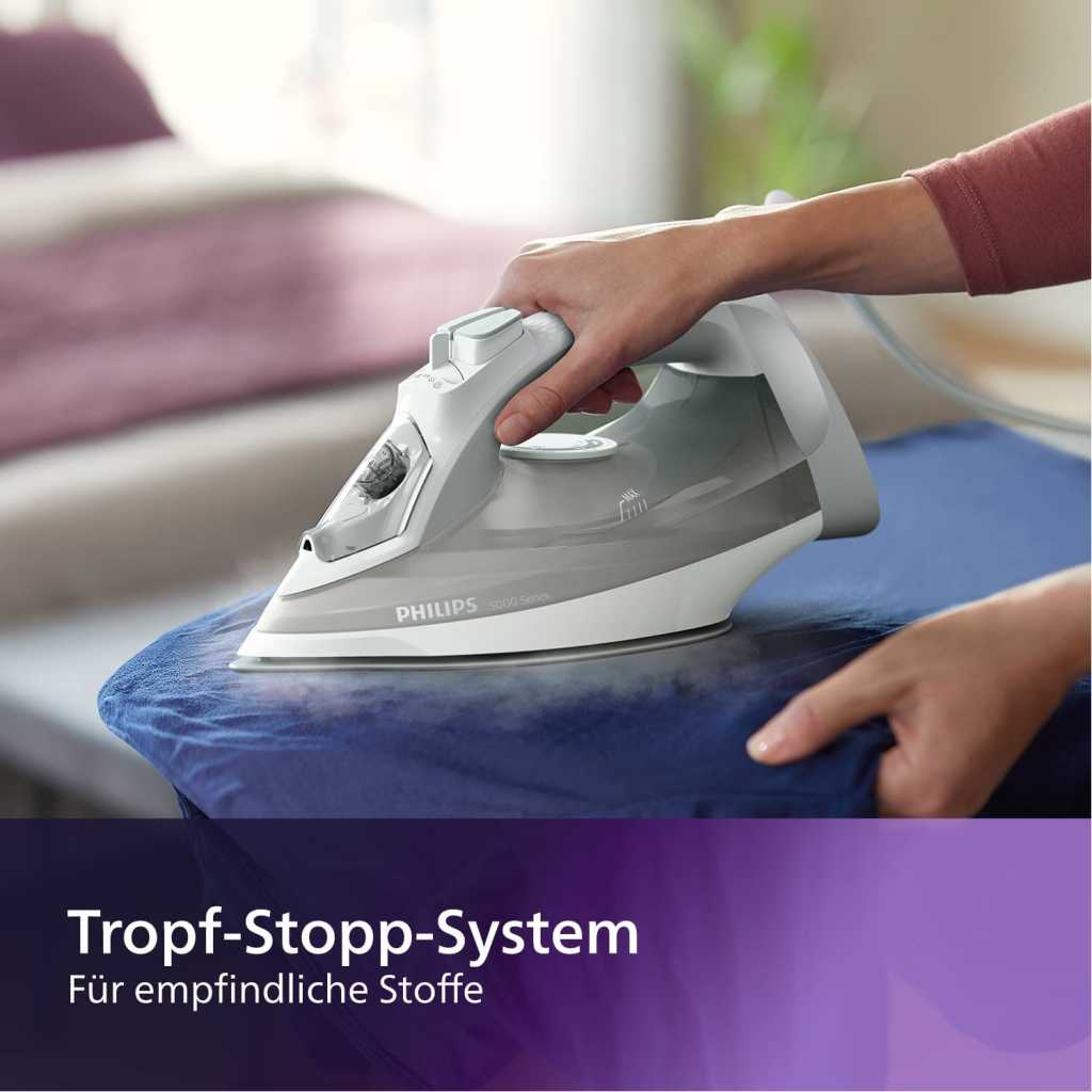 Philips Steam Iron DST5010 5000 Series (2400W, Steam Boost of 160 g, SteamGlide Plus)