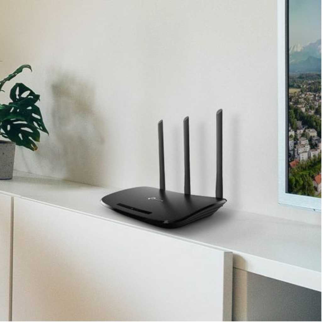 TP-Link TL-WR940N 450Mbps Wireless N Router - Black