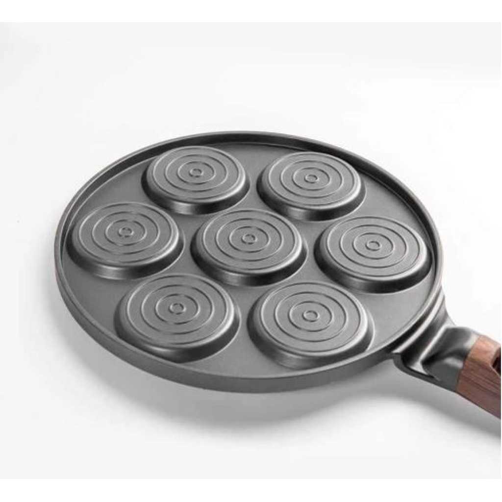 Non Stick Round Smiling Face Baking Pan- Black