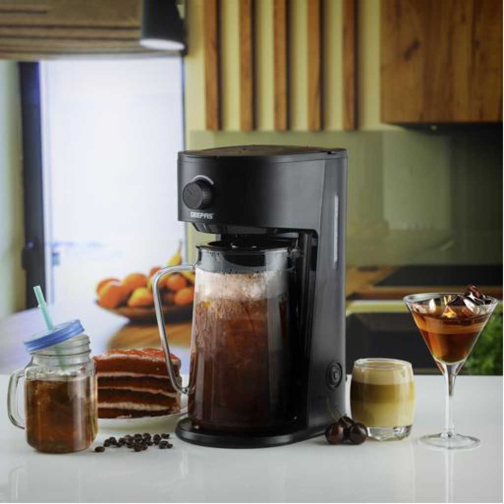 Geepas 2.5L Ice Tea/ Coffee Maker, With Permanent Nylon Filter, GCM41516 | Ice Tea Maker with Infusion Pitcher for Hot/Cold Water | Iced Coffee Maker for Ground Coffee with Brew Strength Selector