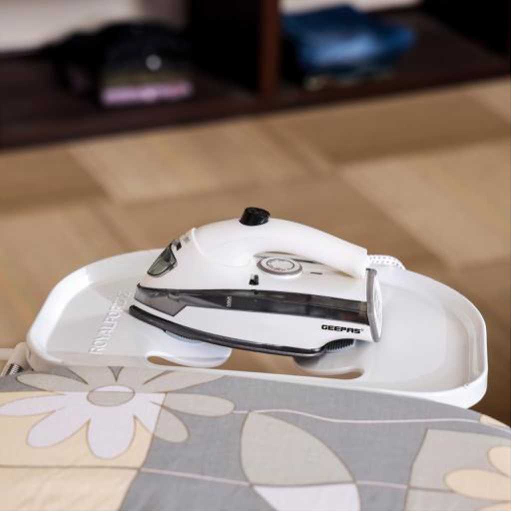 Geepas GSI7806 800W Dry Iron With Foldable Handle - Non-Stick Coating Plate & Adjustable Thermostat Control | Steam Shot, Transparent Water Tank, Durable Material | 2 Years Warranty