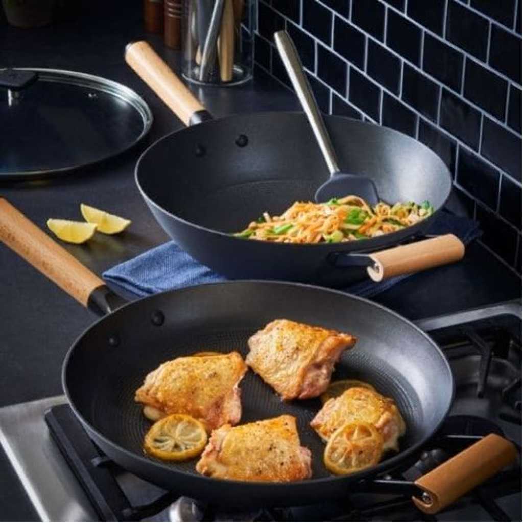 Non-stick Wok Stir Frying Pan Saucepan With Wooden Handle- Black