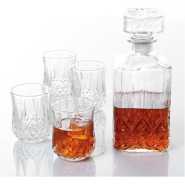 4 Piece Glasses And 1Piece Cocktail Whisky Decanter - Colourless .