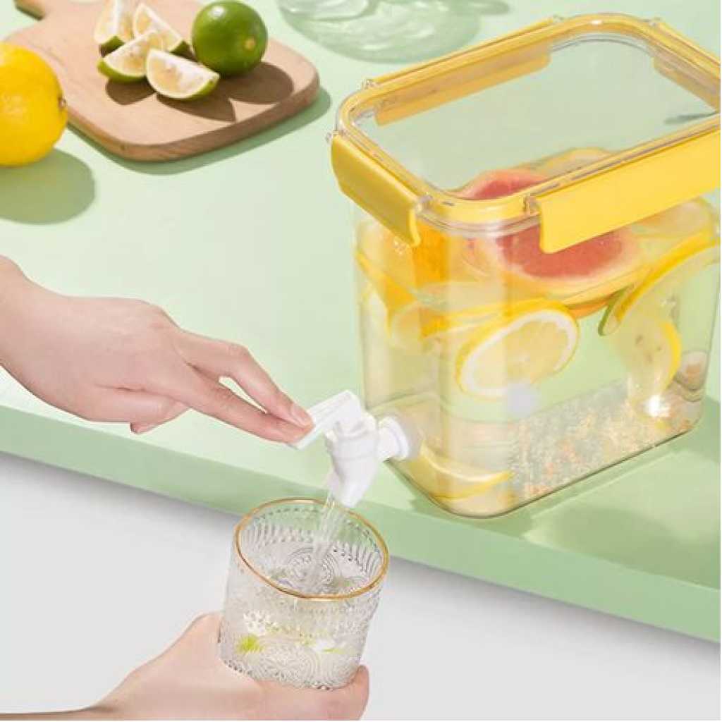 4.5L Beverage Drink Dispenser For Fridge With Spigot Bottle- Clear.