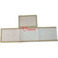 6 Square Decorative Placemats Table Mats And 1 Table Runner - Cream.