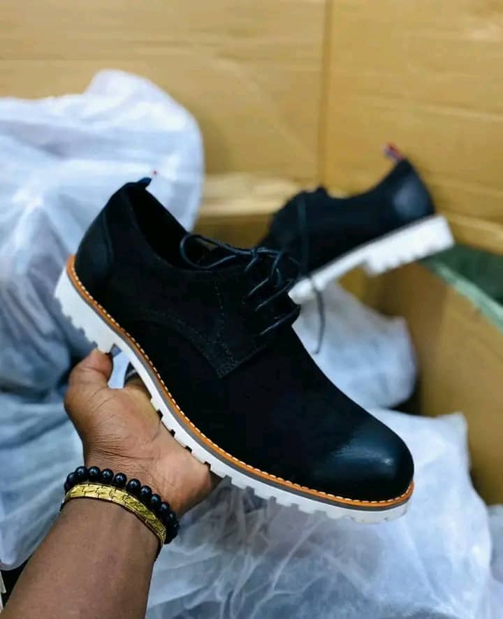 Men's Lace-up Gentle Shoes - Black